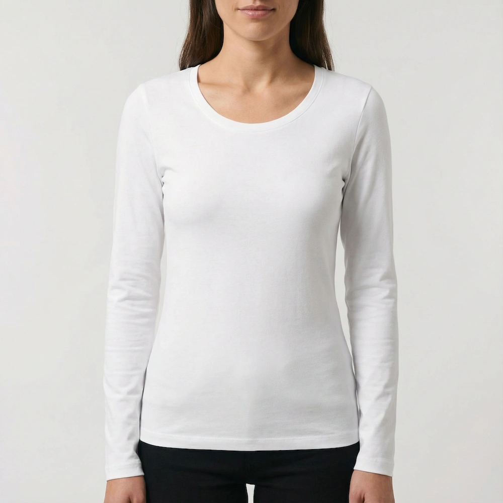 Klassisk hvid langærmet formsyet økologisk t-shirt til kvinder