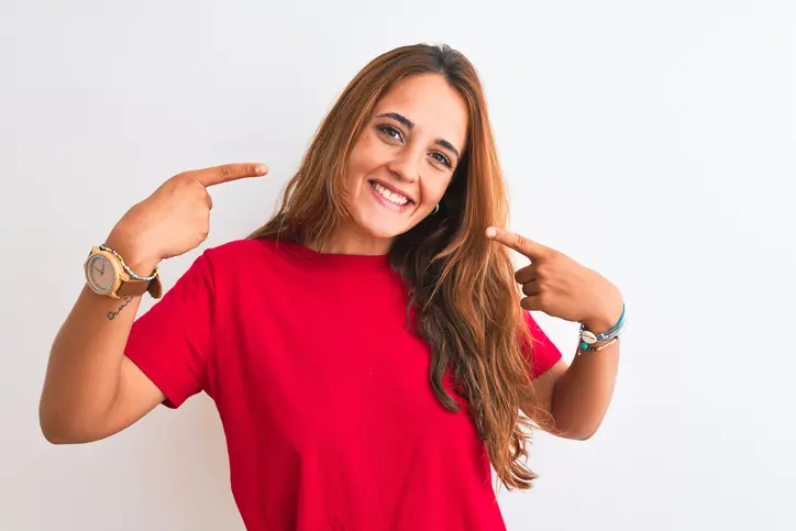 Vaske en rød t-shirt: Tips der sikrer farven