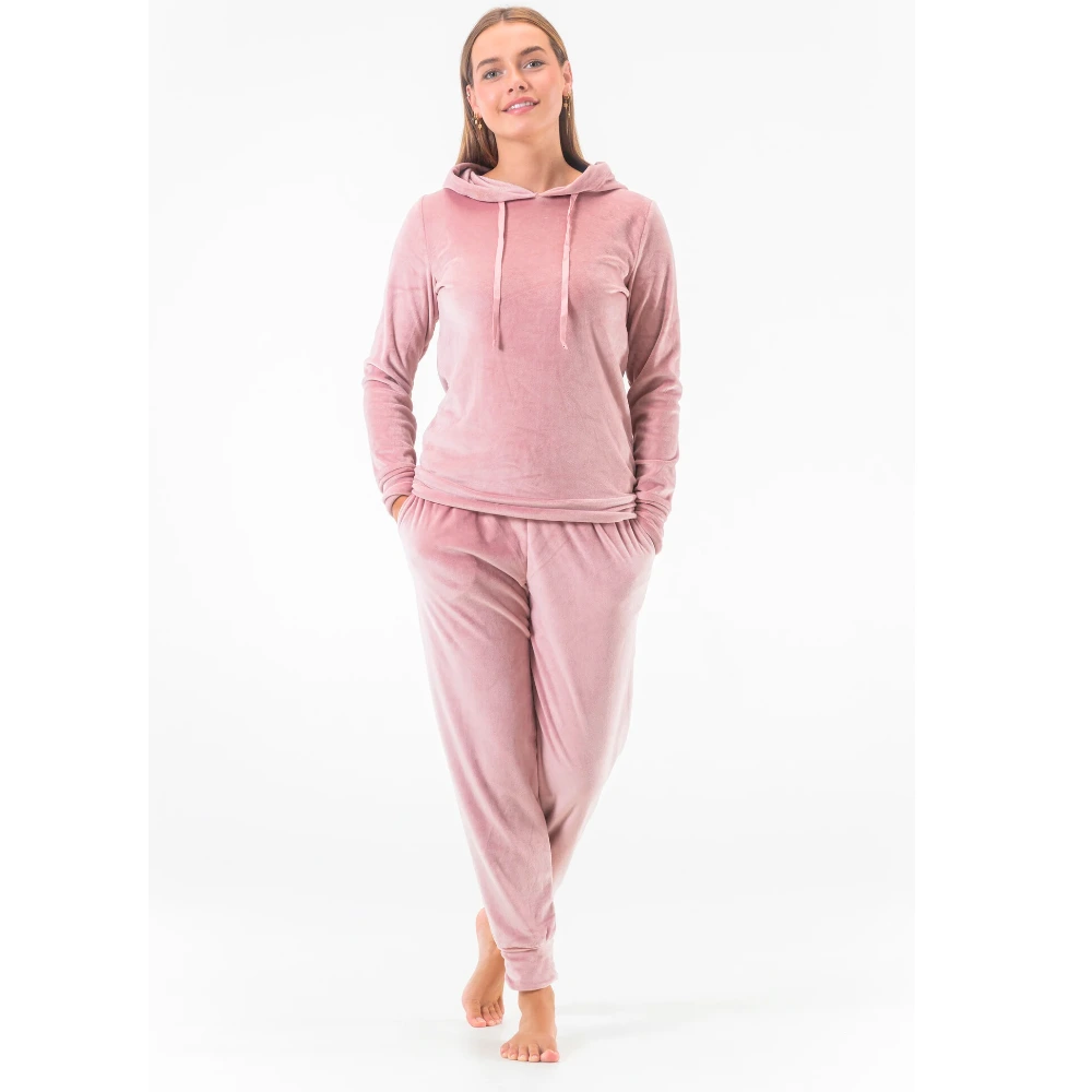 Pink velour hygge og træningsdragt med hætte