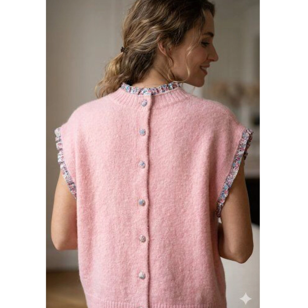 Ærmeløs crop top i pink, med søde knapper på ryggen_2