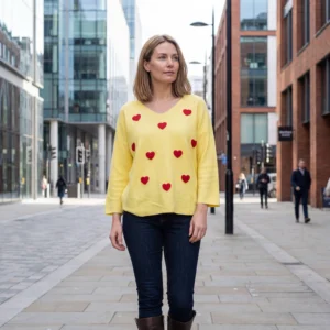 Mooya - gul strik med søde røde hjerter.