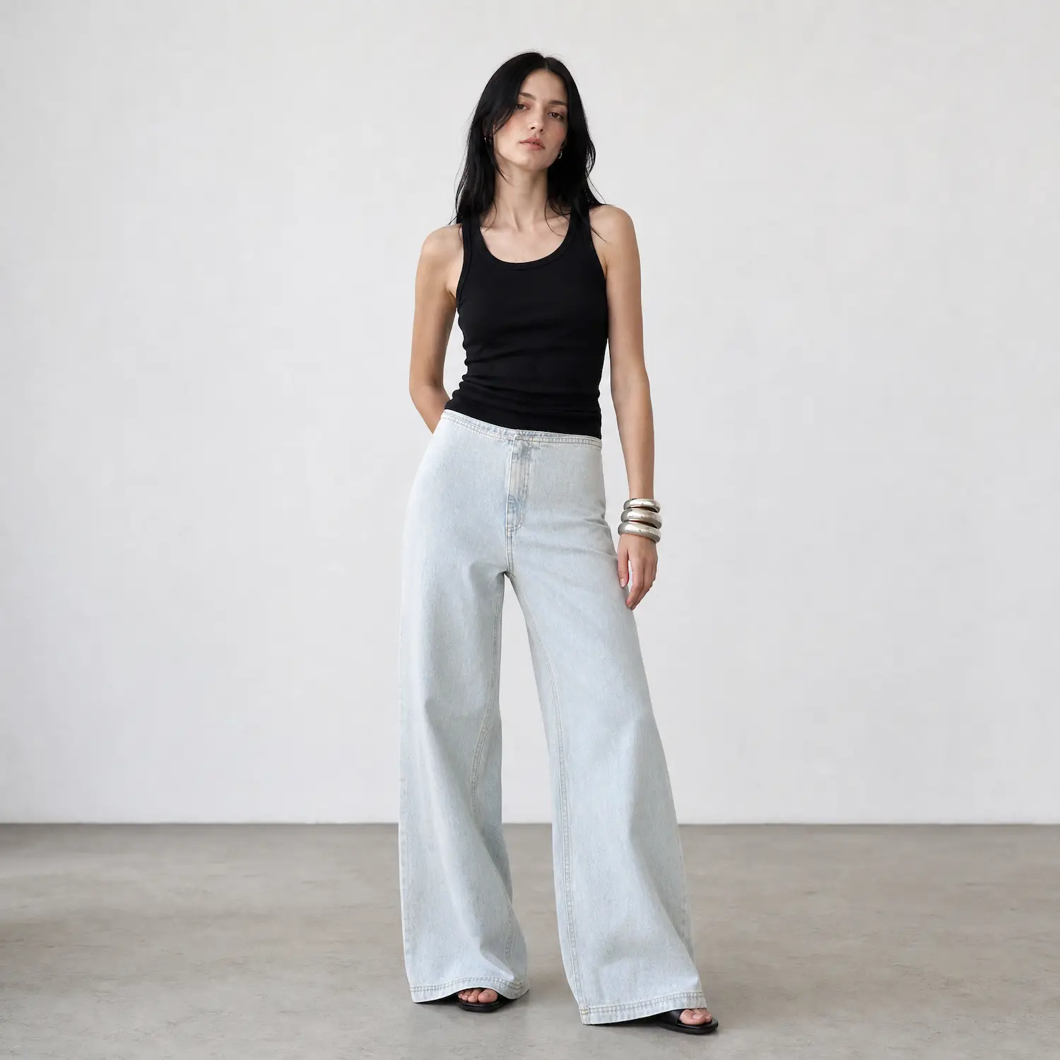 Lyse jeans uden lommer eller pynt - Boks ben